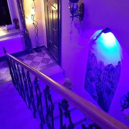 Edinburgh Hotel 3*