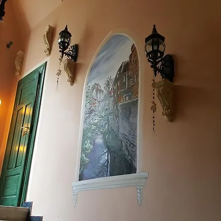 Hotel Edinburgh 3*