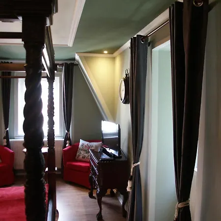 ホテル Edinburgh 3*