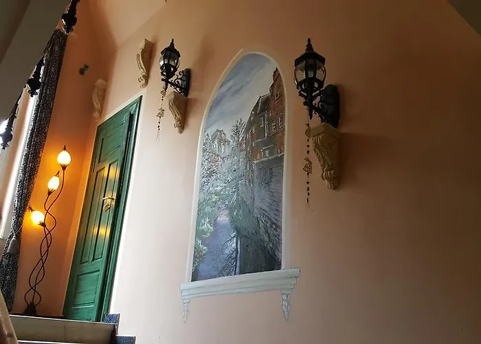 Hotel Edinburgh 3*